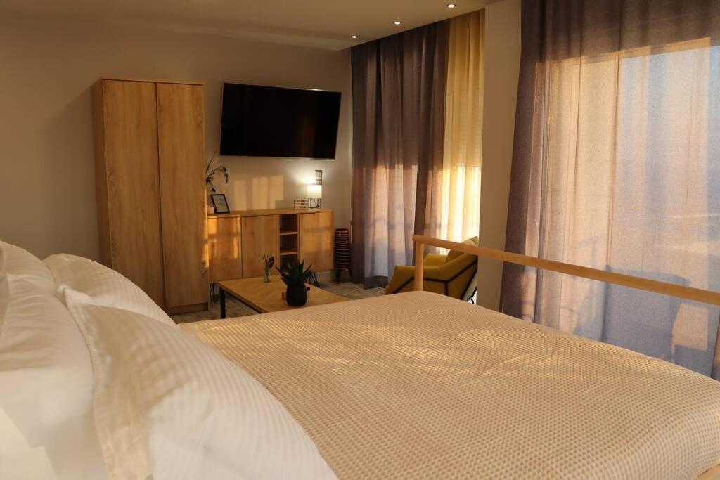 360° View Suites Cos Neápolis Esterno foto